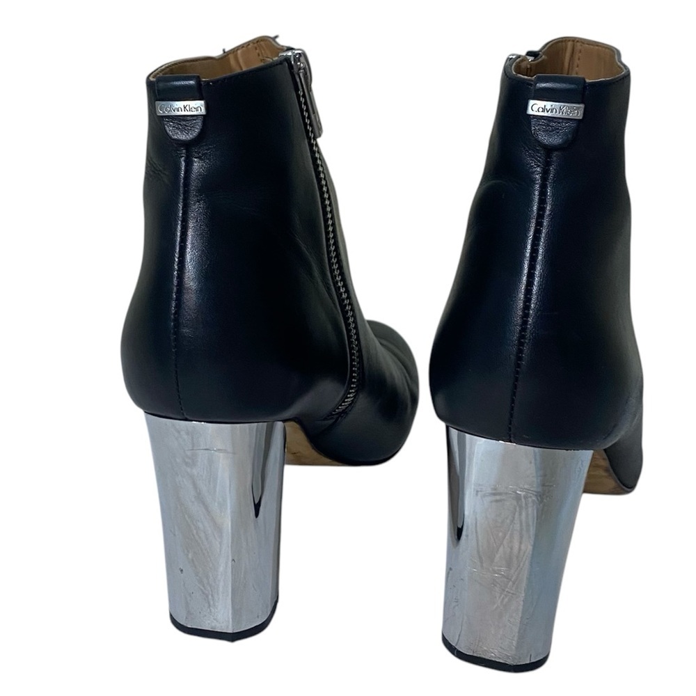 CALVIN KLEIN Savana Limited Edition Mirror Heel Black Leather Booties Sz 9 *Flaw - Picture 4 of 14